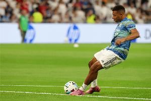 呛声皇马!世体:皇马总抱怨对方黄牌太少,却不谈自己7场4点 呛声皇马!世体:皇马总抱怨对方黄牌太少,却不谈自己7场4点