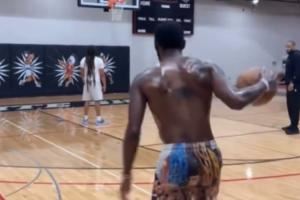 ACL即将痊愈!欧文最新训练视频超远三分哐哐八连中! ACL即将痊愈!欧文最新训练视频超远三分哐哐八连中!