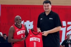 “老猫”莫布里出席姚基金训练营:我们的友谊历经20年一直如此 “老猫”莫布里出席姚基金训练营:我们的友谊历经20年一直如此