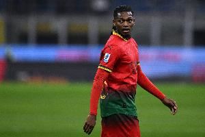 米体:莱奥已经接近伤愈复出,有望对阵那不勒斯的比赛中替补登场 米体:莱奥已经接近伤愈复出,有望对阵那不勒斯的比赛中替补登场