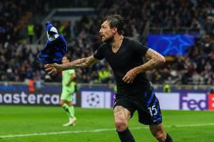 阿切尔比:对阵巴萨的进球是一个美妙的时刻,我们很渴望进入决赛 阿切尔比:对阵巴萨的进球是一个美妙的时刻,我们很渴望进入决赛