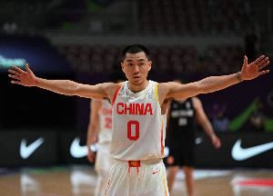 高诗岩:人心中的成见是座大山  改变不了成见 那就自己翻过这山 高诗岩:人心中的成见是座大山  改变不了成见 那就自己翻过这山