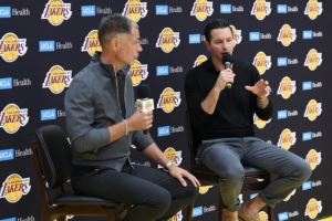 球队内外部有夺冠压力?雷迪克:作为一名湖人总是有压力的 球队内外部有夺冠压力?雷迪克:作为一名湖人总是有压力的