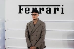 这局有点高端了!库兹马出席法拉利SS26时装秀! 这局有点高端了!库兹马出席法拉利SS26时装秀!