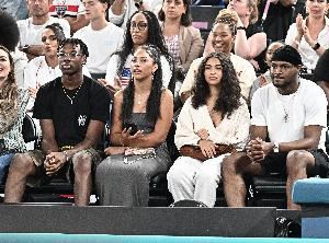 夸梅:即使老詹真出轨萨瓦纳也不该和他离 很多人被背叛后继续过 夸梅:即使老詹真出轨萨瓦纳也不该和他离 很多人被背叛后继续过