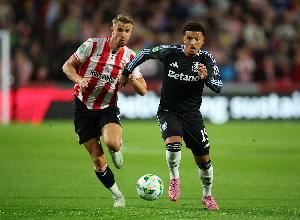 镜报:曼联打算放弃桑乔,若激活续约条款可能使转会变复杂 镜报:曼联打算放弃桑乔,若激活续约条款可能使转会变复杂