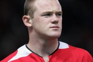 2004年的今天鲁尼在曼联首秀上演帽子戏法,253球为队史射手王 2004年的今天鲁尼在曼联首秀上演帽子戏法,253球为队史射手王