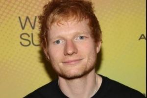 世体:艾德-希兰的名字将出现在巴萨球衣,届时球队将对阵皇马 世体:艾德-希兰的名字将出现在巴萨球衣,届时球队将对阵皇马