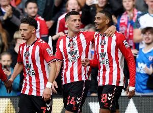 扎卡:桑德兰看重我的经验、领导力,以及我能为球队带来的帮助 扎卡:桑德兰看重我的经验、领导力,以及我能为球队带来的帮助