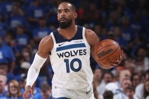 上场时间减少如何更高效?康利:有球在手最关键 不投篮也无碍 上场时间减少如何更高效?康利:有球在手最关键 不投篮也无碍