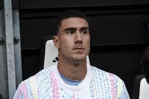 名宿:奥蓬达只是二前锋,弗拉霍维奇作为箭头时尤文更具竞争力 名宿:奥蓬达只是二前锋,弗拉霍维奇作为箭头时尤文更具竞争力