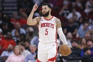 分析师:火箭不需要找人代替范乔丹 绿军朱哥&怀特都不是传统控卫 分析师:火箭不需要找人代替范乔丹 绿军朱哥&怀特都不是传统控卫