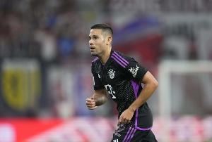 记者:拜仁不太可能与格雷罗续约,愿意让球员明夏自由身离队 记者:拜仁不太可能与格雷罗续约,愿意让球员明夏自由身离队