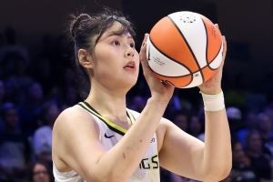 Unrivaled主要采用3V3赛制 球员去年获得总计超865万美元的收入 Unrivaled主要采用3V3赛制 球员去年获得总计超865万美元的收入