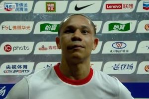 韦林顿-席尔瓦:我们有进球机会但没把握住 要多拿分完成保级目标 韦林顿-席尔瓦:我们有进球机会但没把握住 要多拿分完成保级目标