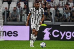 意天空:布雷默单独训练本轮或缺席,K-图拉姆只参加尤文部分合练 意天空:布雷默单独训练本轮或缺席,K-图拉姆只参加尤文部分合练