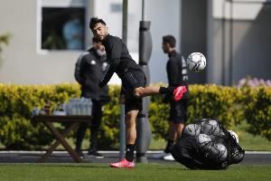 马卡:冈萨雷斯迅速征服了马竞与球迷,俱乐部已开始考虑买断球员 马卡:冈萨雷斯迅速征服了马竞与球迷,俱乐部已开始考虑买断球员