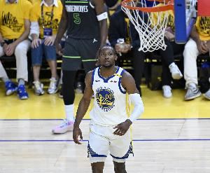 眼前一亮!库明加屡送妙传秀才华 3中2拿到5分6板4助1帽正负值+7 眼前一亮!库明加屡送妙传秀才华 3中2拿到5分6板4助1帽正负值+7