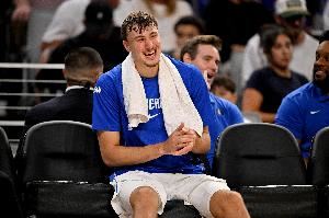 44号秀巴恩海泽:弗拉格是划时代的天才 能与他同场竞技机会难得 44号秀巴恩海泽:弗拉格是划时代的天才 能与他同场竞技机会难得