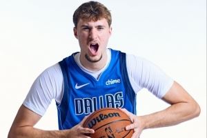 名记质问联盟:为什么关于弗拉格的宣传这么少?他注定会成为巨星 名记质问联盟:为什么关于弗拉格的宣传这么少?他注定会成为巨星