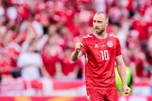 埃里克森:霍伊伦心理素质很强也很努力,之前总有人会被当替罪羊 埃里克森:霍伊伦心理素质很强也很努力,之前总有人会被当替罪羊