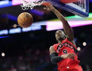 比以前高效!巴雷特12中7得19分4板3助1断 三分6中3 比以前高效!巴雷特12中7得19分4板3助1断 三分6中3