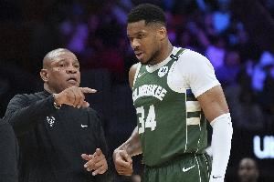 高管认为字母哥想离队就得申请交易制造闹剧 但这不符合他的性格 高管认为字母哥想离队就得申请交易制造闹剧 但这不符合他的性格