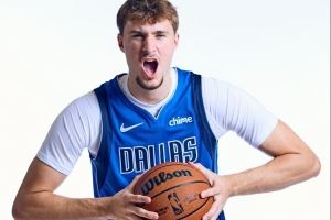 杰林威:弗拉格非常棒他享受在场上的每一刻 期待未来继续交手 杰林威:弗拉格非常棒他享受在场上的每一刻 期待未来继续交手