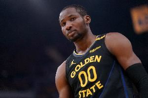 霍福德:期待更多与库明加的前场搭档 我可以为他拉开空间 霍福德:期待更多与库明加的前场搭档 我可以为他拉开空间