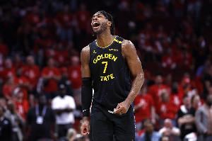 手感不错!希尔德半场5中4高效拿下10分2篮板 手感不错!希尔德半场5中4高效拿下10分2篮板