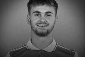 邮报:导致前阿森纳青训球员维加不幸身亡的围墙已被拆除 邮报:导致前阿森纳青训球员维加不幸身亡的围墙已被拆除