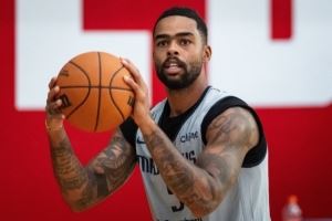 贝弗利:拉塞尔是丁威迪的升级版 独行侠低价签下他真是赚了 贝弗利:拉塞尔是丁威迪的升级版 独行侠低价签下他真是赚了