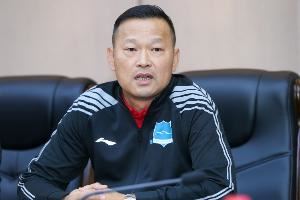 武汉女足主帅:很赞成留洋但要做好预案 中国女足进步不是很明显 武汉女足主帅:很赞成留洋但要做好预案 中国女足进步不是很明显