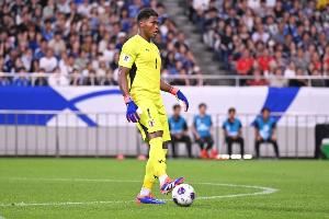 铃木彩艳:长传创造进攻机会是我强项 门将持球并冷静处理很重要 铃木彩艳:长传创造进攻机会是我强项 门将持球并冷静处理很重要