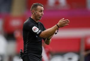 记者:前英超裁判库特承认制作儿童不雅视频,可能面临10年监禁 记者:前英超裁判库特承认制作儿童不雅视频,可能面临10年监禁