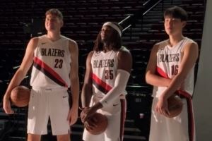 队记:杨瀚森很可能已坐稳克林根的替补 他能适配任何球队 队记:杨瀚森很可能已坐稳克林根的替补 他能适配任何球队