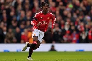 尼科尔:梅努无法阻止对手直面曼联防线,他在防守端没有贡献 尼科尔:梅努无法阻止对手直面曼联防线,他在防守端没有贡献