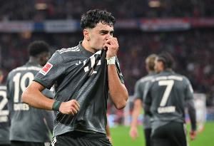 绝不把车借给哪位队友?帕夫洛维奇:奥利塞,他开车贼快 绝不把车借给哪位队友?帕夫洛维奇:奥利塞,他开车贼快