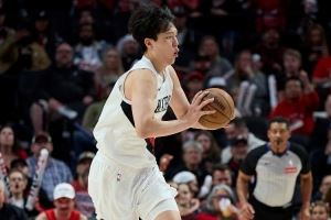 杨瀚森:我掉了几颗小珍珠但问题不大 一是六犯&二是确实没打好 杨瀚森:我掉了几颗小珍珠但问题不大 一是六犯&二是确实没打好