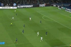 斯特拉斯堡扳平比分,潘尼切利头球力压扎巴尔尼破门 斯特拉斯堡扳平比分,潘尼切利头球力压扎巴尔尼破门