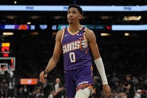 瑞安-邓恩:弄清各自优劣势研究攻防特点 对新赛季有帮助 瑞安-邓恩:弄清各自优劣势研究攻防特点 对新赛季有帮助