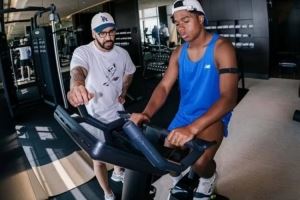 想要上场!马卡:恩德里克花费25万欧在家中打造全新健身房 想要上场!马卡:恩德里克花费25万欧在家中打造全新健身房