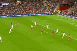 不在状态!萨拉赫停球调整后瞄近角打偏,身旁维尔茨等着回传 不在状态!萨拉赫停球调整后瞄近角打偏,身旁维尔茨等着回传