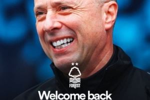 森林官方:合计出场超400次,俱乐部名宿沃恩和斯通加入教练组 森林官方:合计出场超400次,俱乐部名宿沃恩和斯通加入教练组