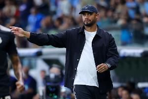 孔帕尼:很高兴续约但目前专注于下场比赛,希望我们共同书写历史 孔帕尼:很高兴续约但目前专注于下场比赛,希望我们共同书写历史