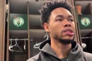 安芬尼-西蒙斯谈失利:上半场未以正确强度比赛 他们很多快攻得分 安芬尼-西蒙斯谈失利:上半场未以正确强度比赛 他们很多快攻得分