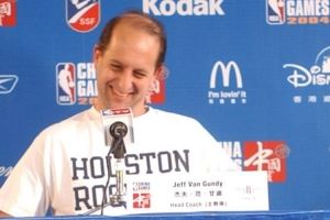 稳定环境对新秀很重要!汤帅换成范甘迪后 火箭对姚明的定位剧变 稳定环境对新秀很重要!汤帅换成范甘迪后 火箭对姚明的定位剧变