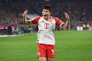 罗马诺:金玟哉拜仁税后年薪超800万欧,国米有意但难以匹配薪资 罗马诺:金玟哉拜仁税后年薪超800万欧,国米有意但难以匹配薪资