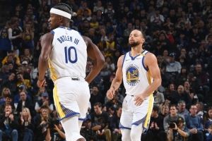 注意到巴特勒罚丢一个?库里:本季罚球情况我既不确认也不否认 注意到巴特勒罚丢一个?库里:本季罚球情况我既不确认也不否认