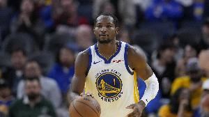 背靠背打开拓者!穆迪可以出战 库明加脚踝问题大概率出战 背靠背打开拓者!穆迪可以出战 库明加脚踝问题大概率出战